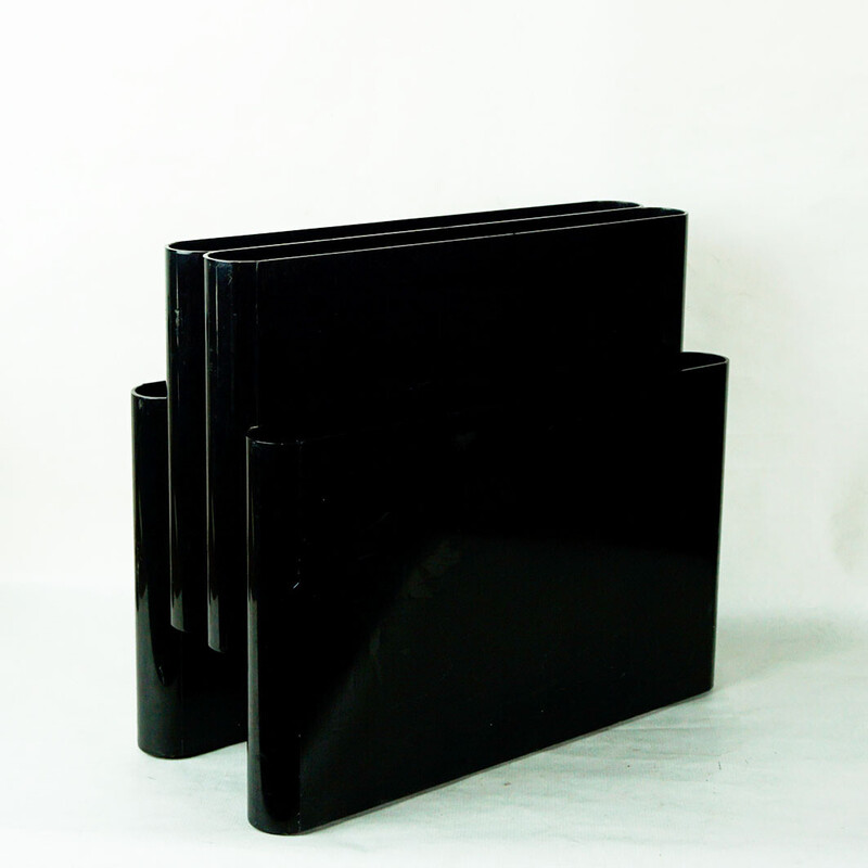 Vintage black plastic magazine rack by Giotto Stoppino for Kartell, Italy 1970