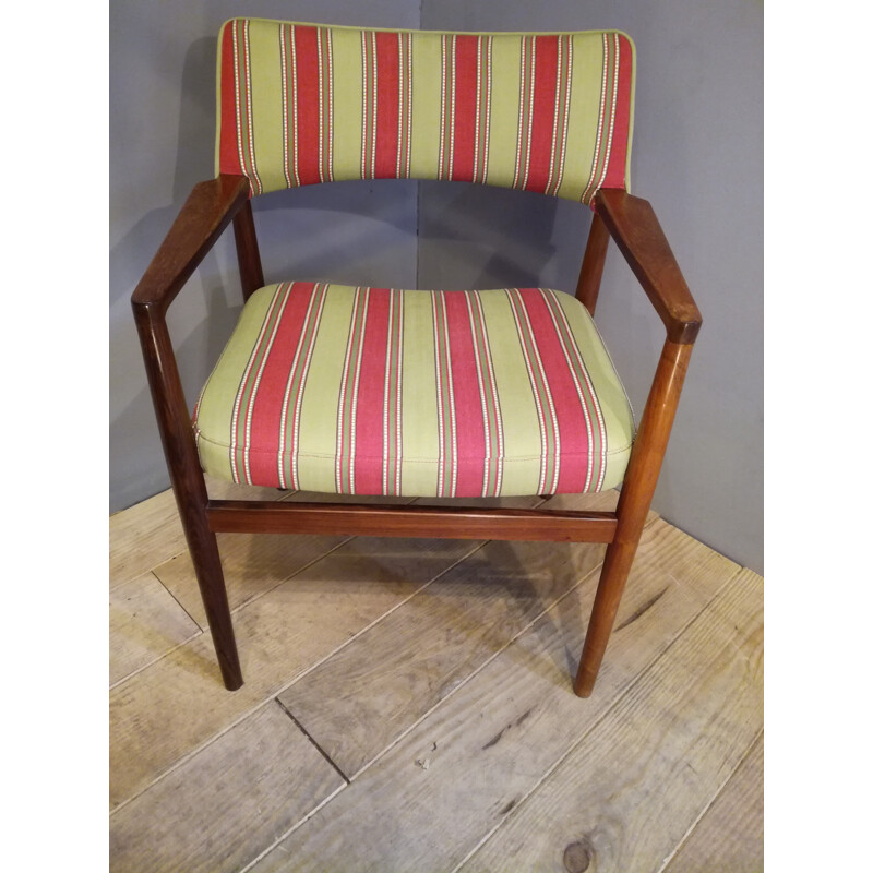 Rosewood armchair with tapered feet - 1960s