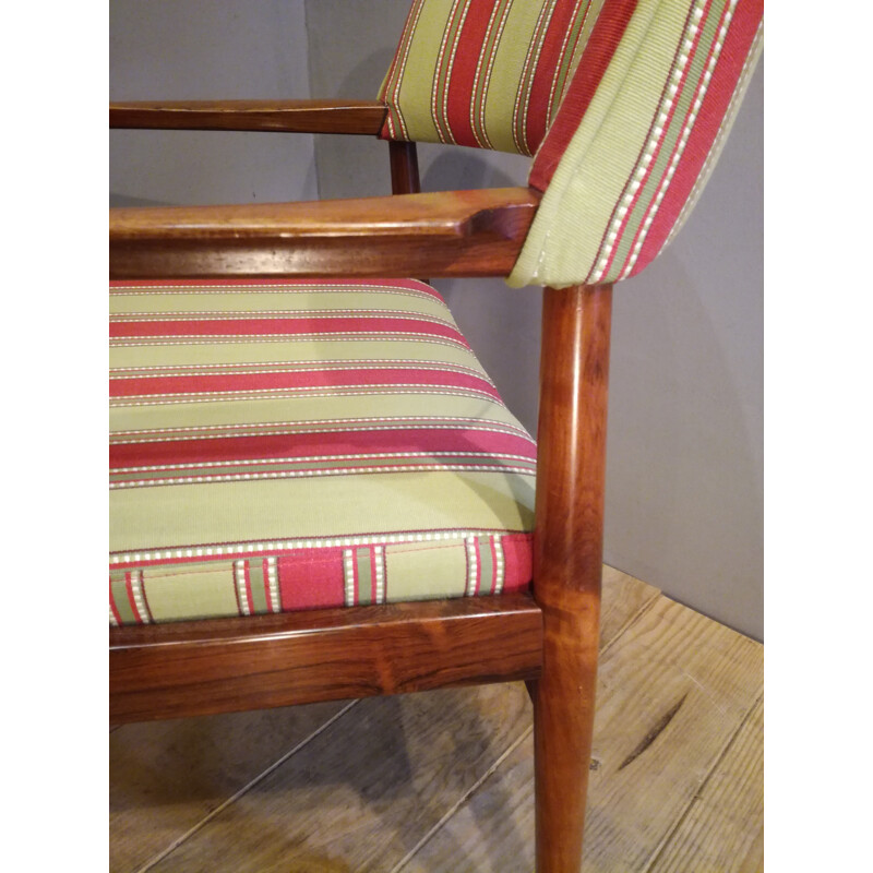 Rosewood armchair with tapered feet - 1960s