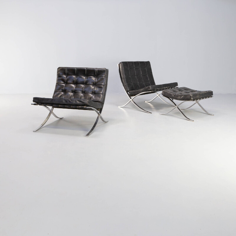 Pareja de sillones 'barcelona' vintage con otomana de Ludwig Mies van der Rohe para Knoll International