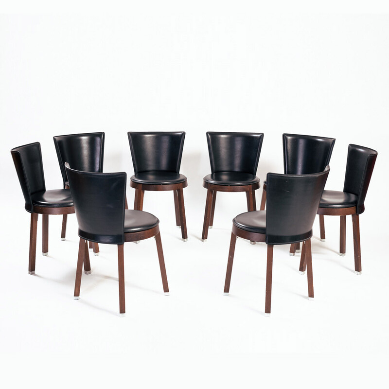 Wijzerplaat Knikken Soldaat Set van 8 vintage zwart lederen Italiaanse stoelen van Tonon, Italië