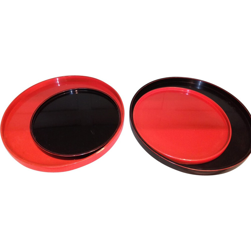 Red and black lacquered trays - 1960s
