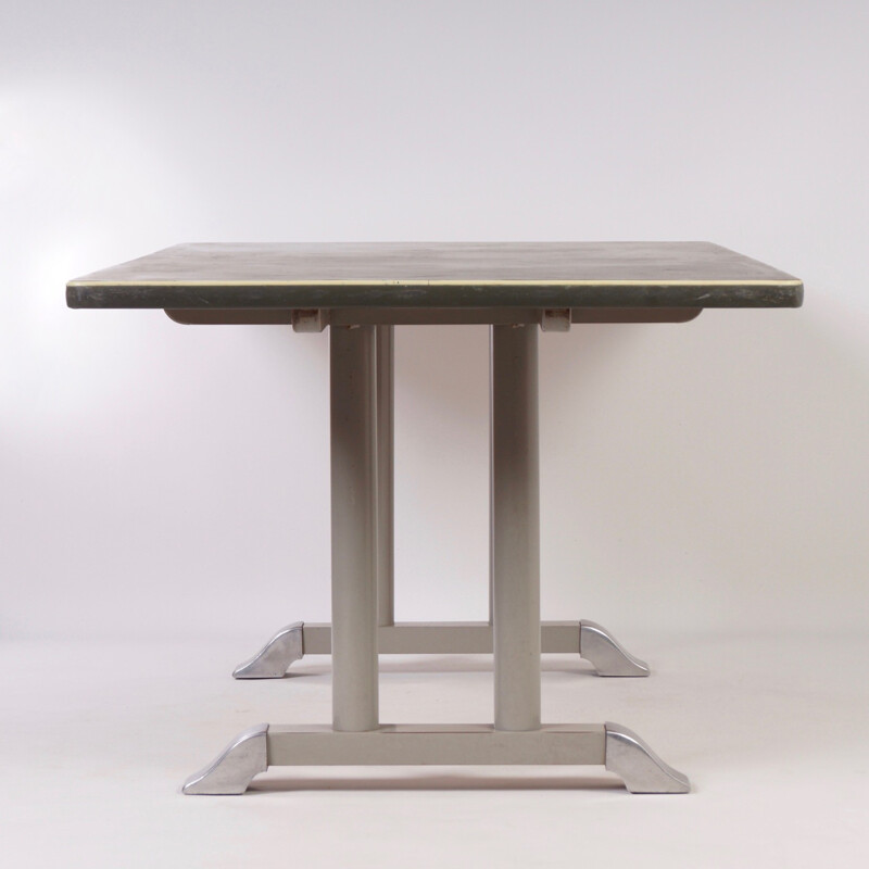 Table Gispen 7207 de Christoffel Hoffmann - 1940