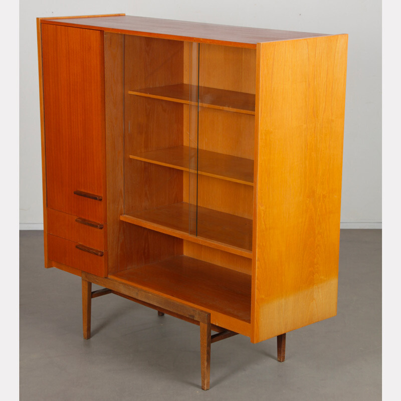 Armoire vintage par Frantisek Mezulanik pour Up Zavody, 1960