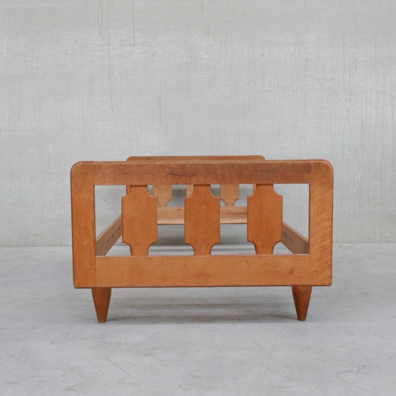 French mid-century oakwood daybed by Guillerme et Chambron, 1960s