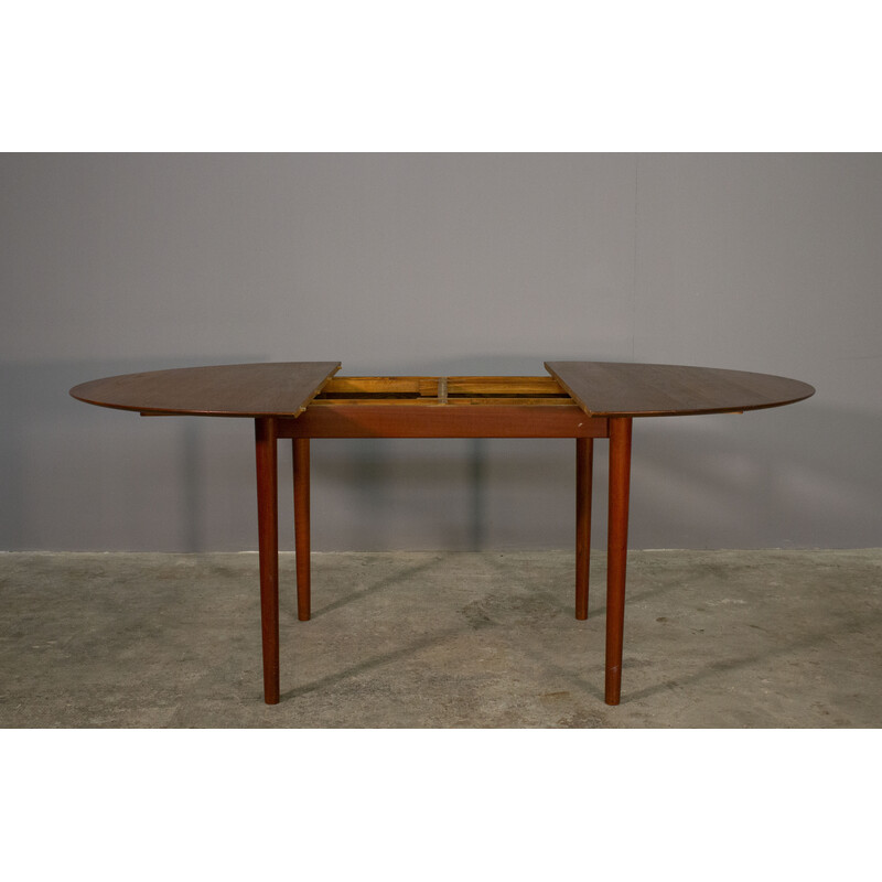 Vintage Danish round extendable coffee table in teak, 1970