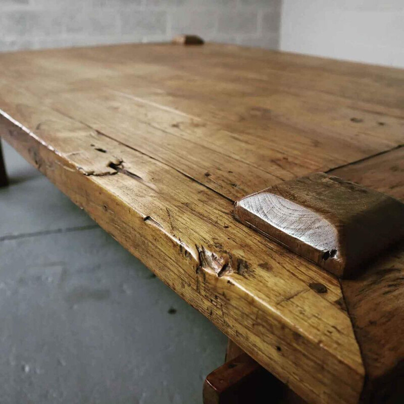 Tavolino brutalista vintage in legno massiccio di quercia Wabi-Sabi