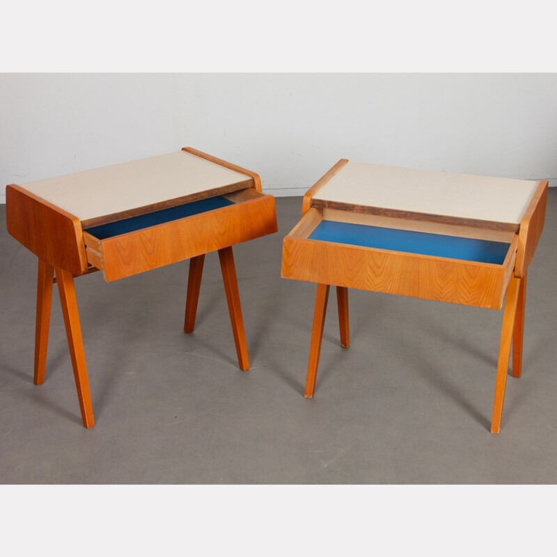 Paar vintage nachtkastjes van hout en formica, 1970