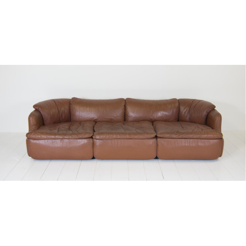 Saporiti sofa designed by Alberto Rosselli, model Confidential - 1970s