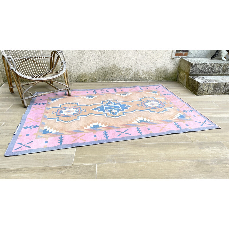 Vintage pink and beige Kilim rug, 1980