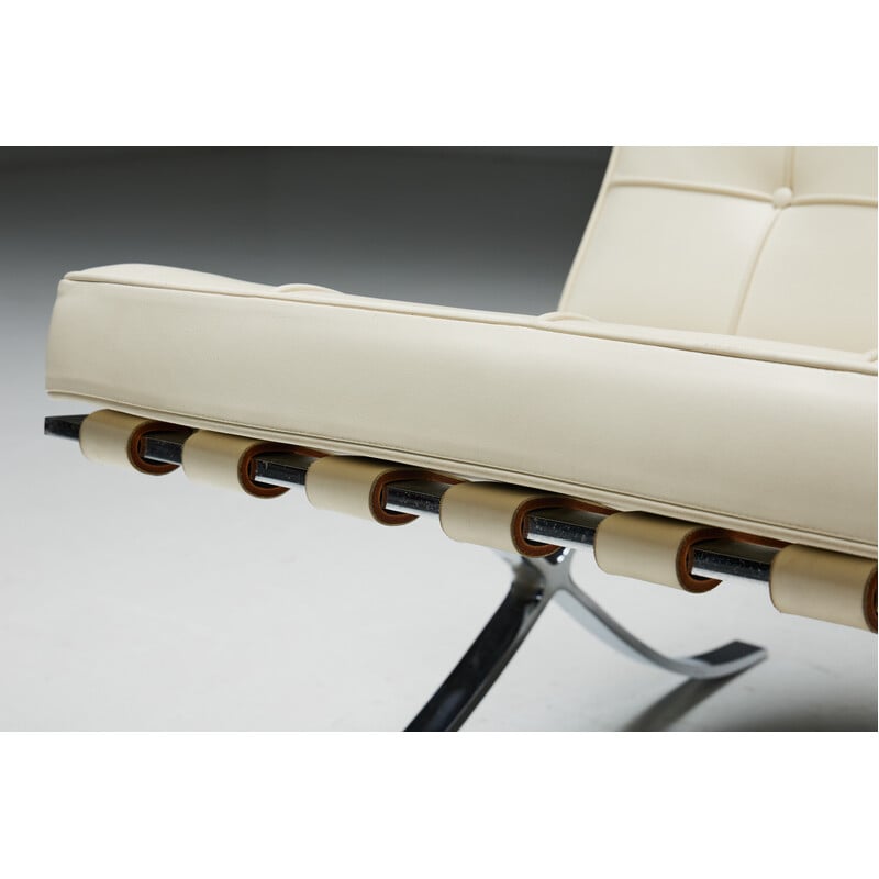 Fauteuil Barcelona vintage par Mies Van Der Rohe pour Knoll, 1980