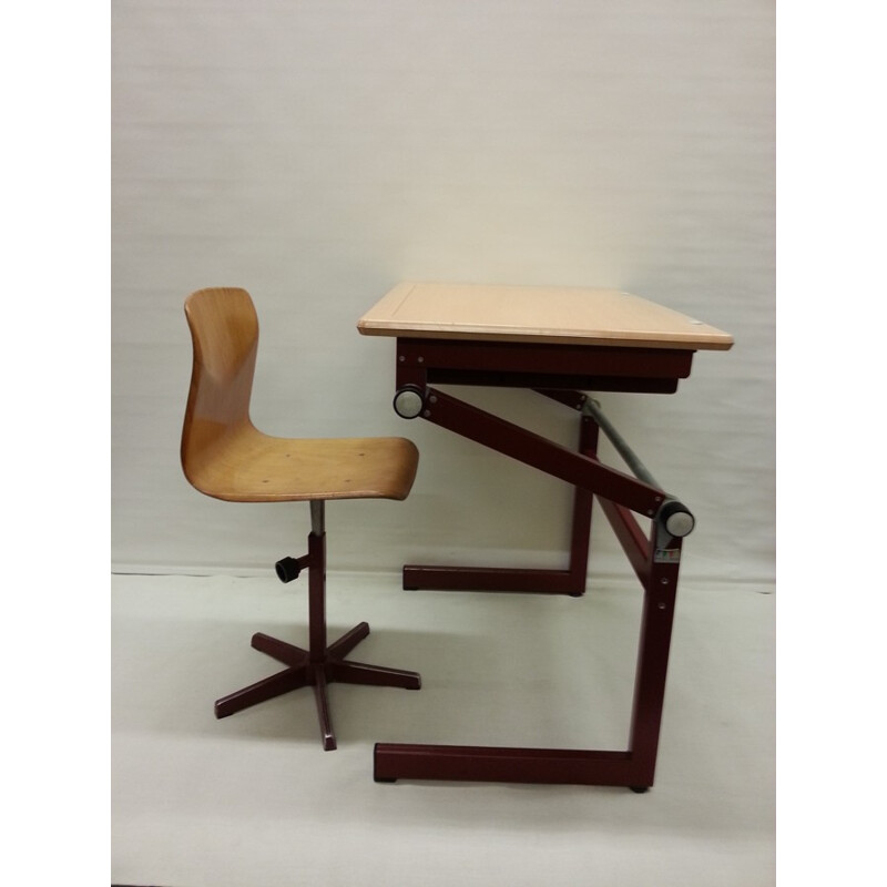 Pupitre d'école réglable Galvanitas avec chaise réglable - 1980
