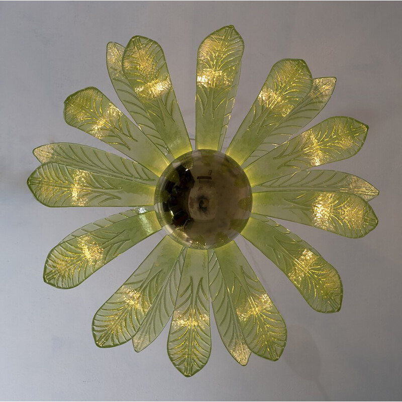 Pair of vintage palm leaves chandelier in Murano glass and brass, 1970