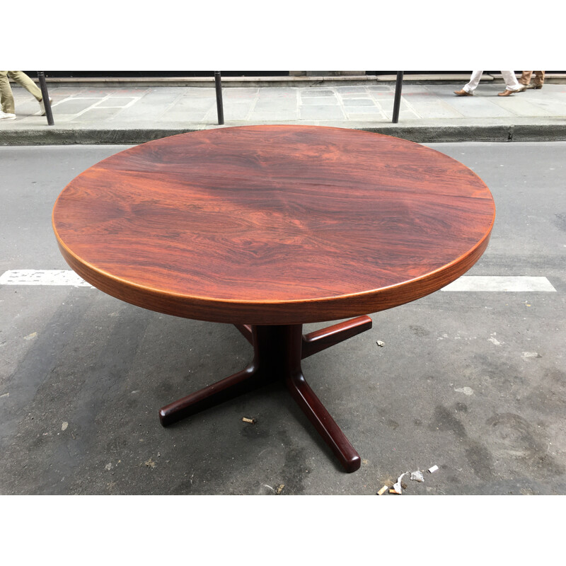 Extendable round dining table in rosewood and mahogany - 1960s