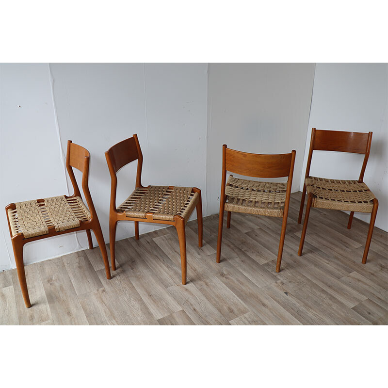 Set of 4 vintage chairs by Consorzio Sedie Friuli, Italy 1960