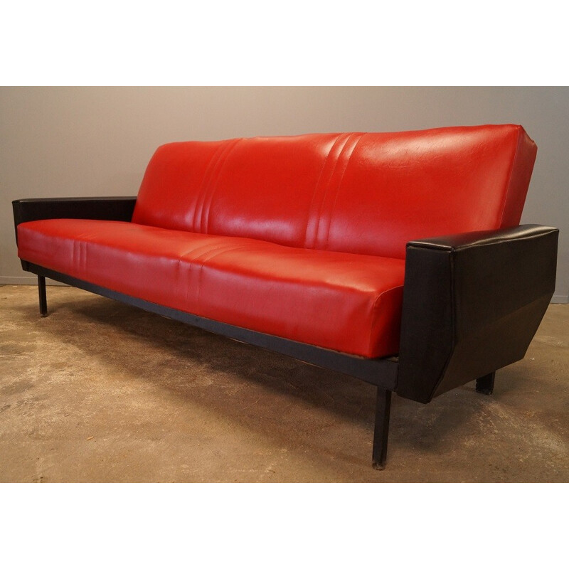 Canapé convertible en simili cuir rouge et noir - 1950