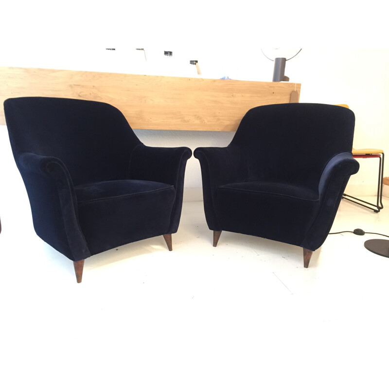 Pair of blue Italian armchairs in velvet - 1940s