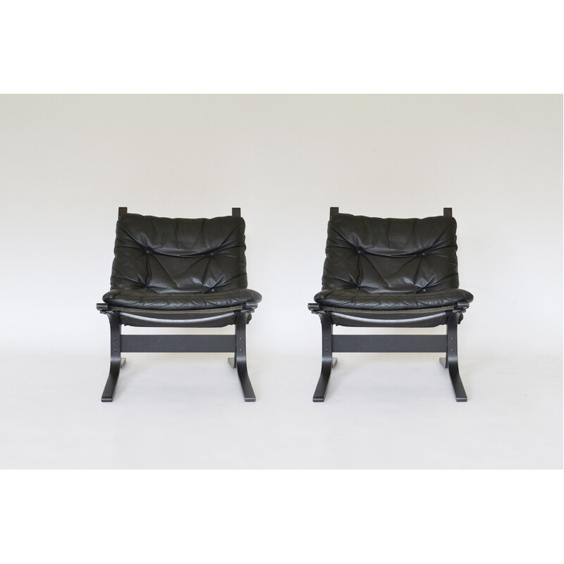 Paire de fauteuils Siesta vintage en cuir noir par Ingmar Relling pour Westnofa, Norvège 1960