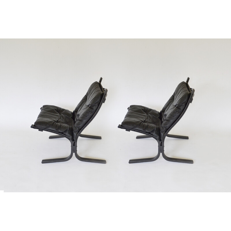 Paire de fauteuils Siesta vintage en cuir noir par Ingmar Relling pour Westnofa, Norvège 1960