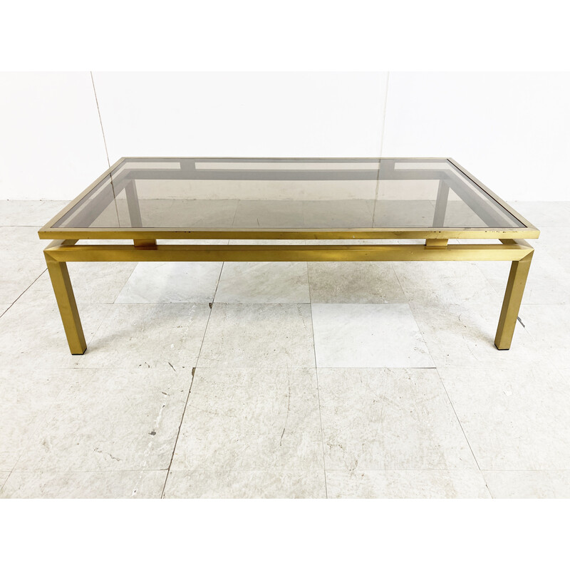 Mesa de café Vintage Brass com tampo de vidro fumado por Guy Lefevre para Maison Jansen, França 1970s