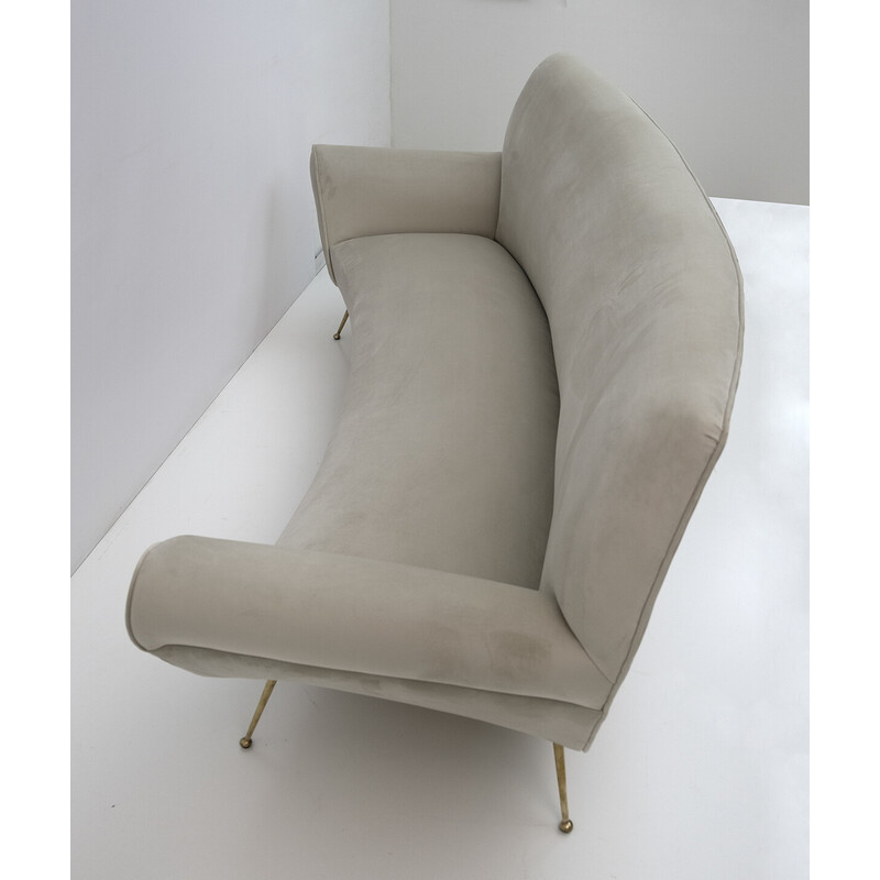 Divano italiano di metà secolo in velluto curvato di Gigi Radice per Minotti, 1950