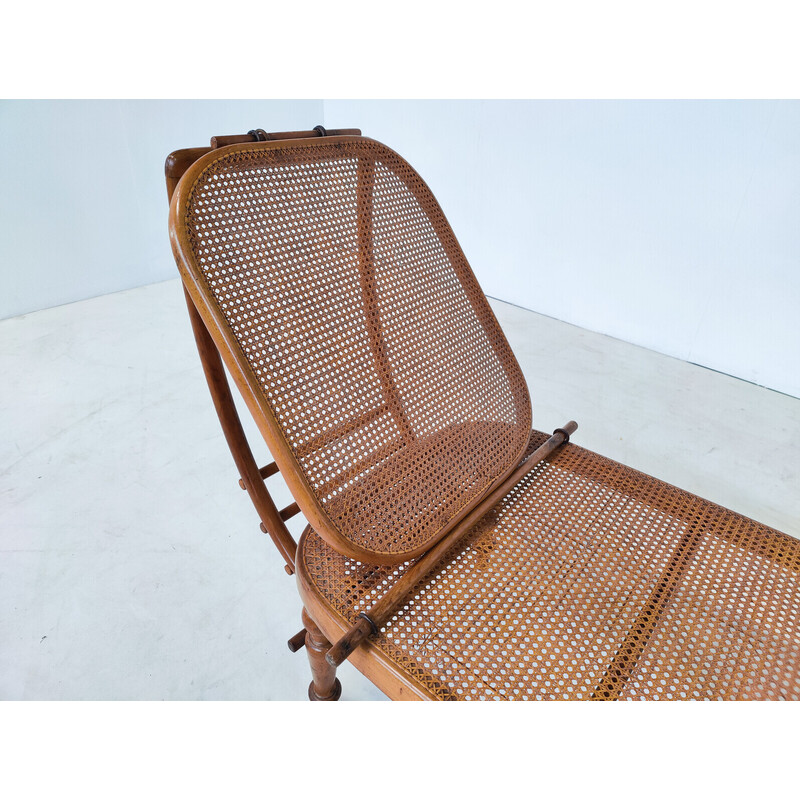 Vintage bentwood daybed by Thonet, Austria 1900s