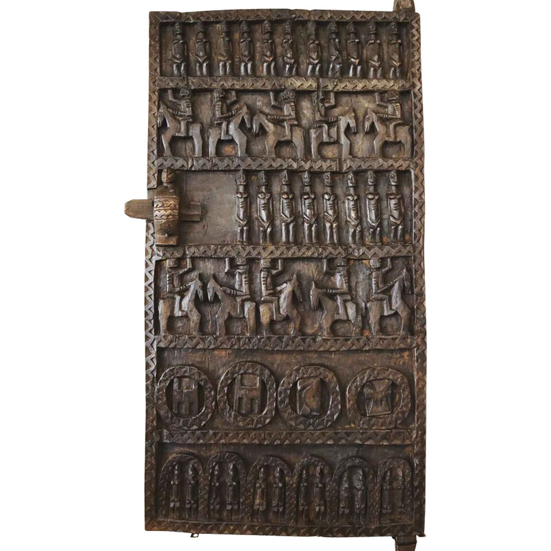 Porta de madeira vintage esculpida à mão, África