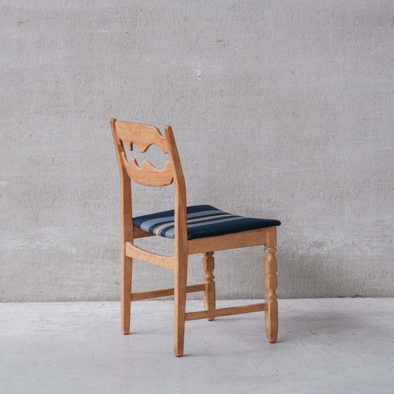 Ensemble de 6 chaises vintage en chêne 'Razor back' par Henning Kjaernulf, Danemark 1960