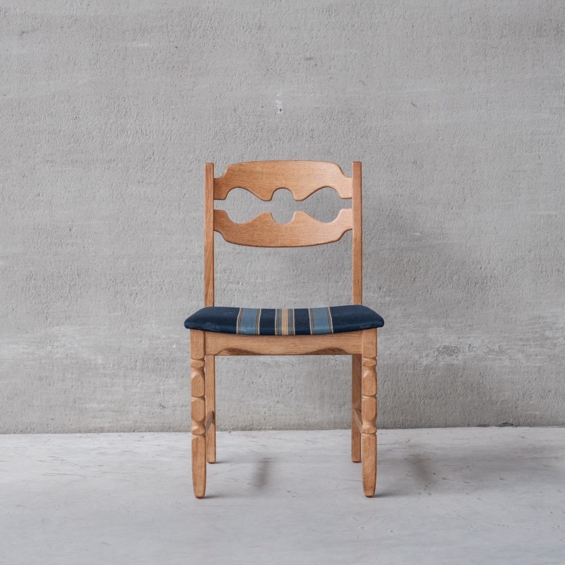 Set of 6 vintage oakwood dining chairs 'Razor back' by Henning Kjaernulf, Denmark 1960