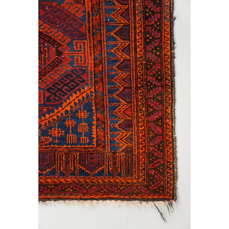 Vintage colorful hand-knotted Oriental rug