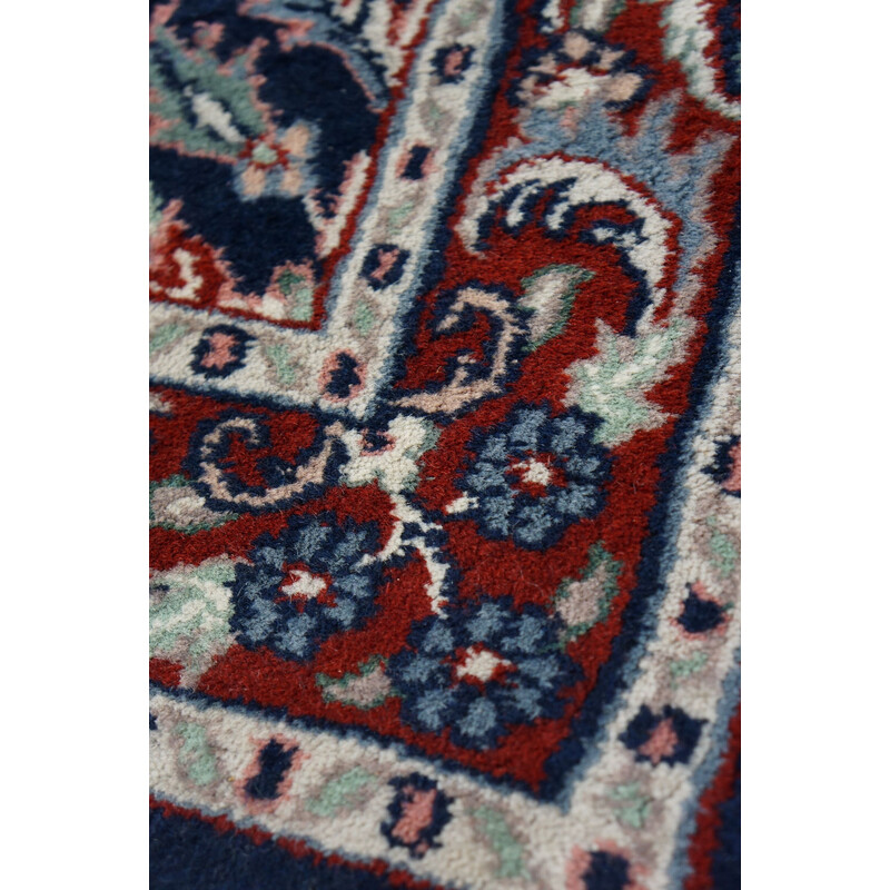 Alfombra oriental vintage de color azul