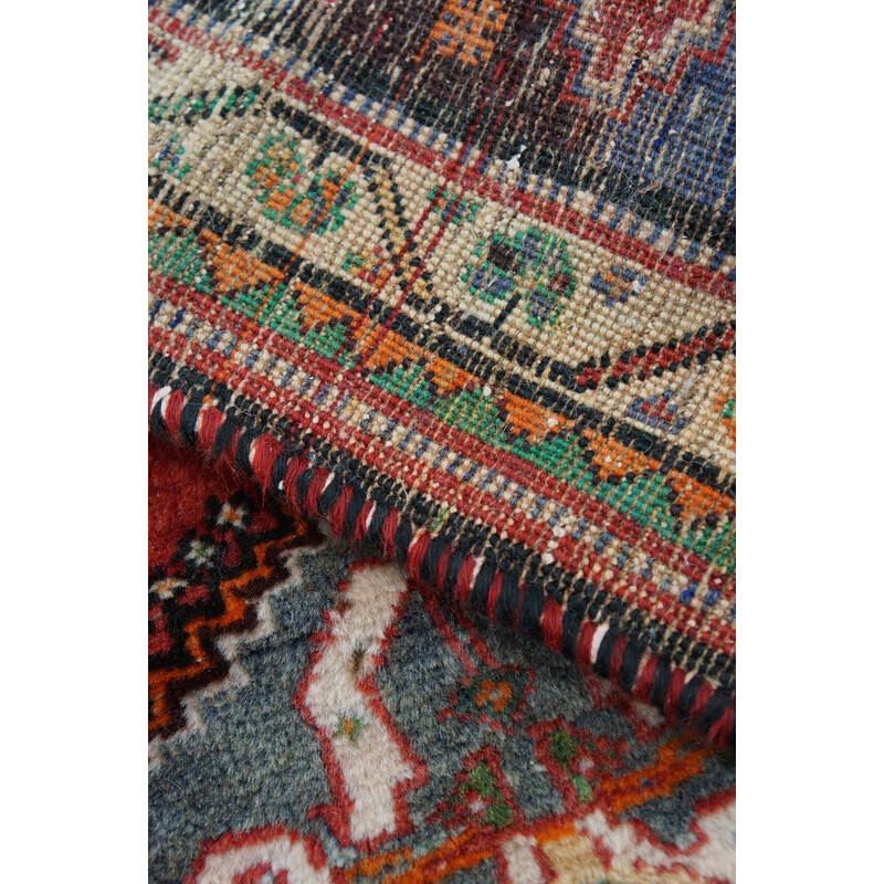 Bunter handgeknüpfter Shiras-Teppich im Vintage-Stil