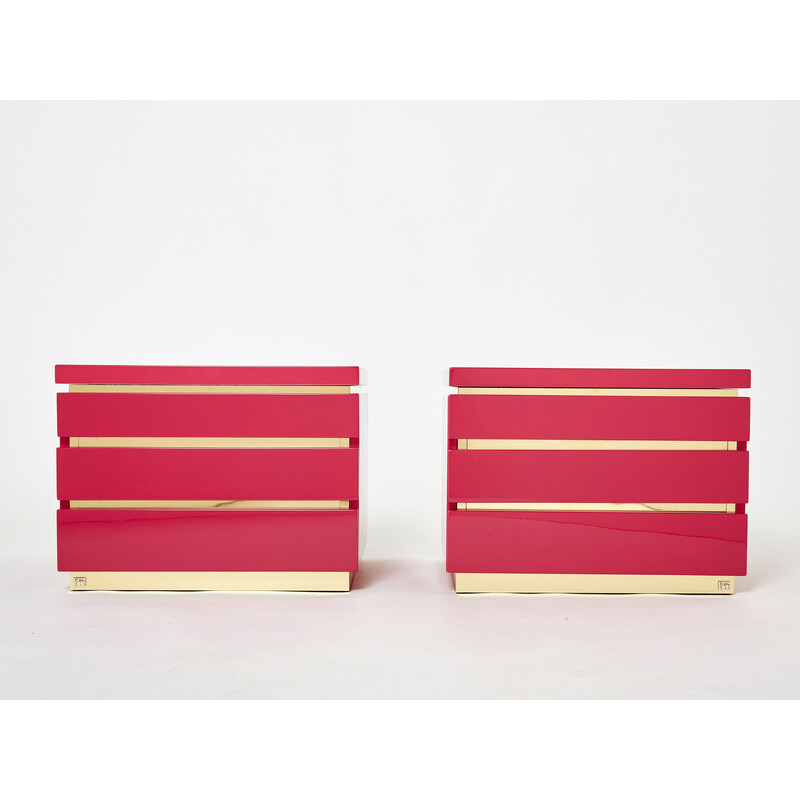 Vintage-Nachttischpaar aus rosafarbenem Lack und Messing von Jean-Claude Mahey, 1970