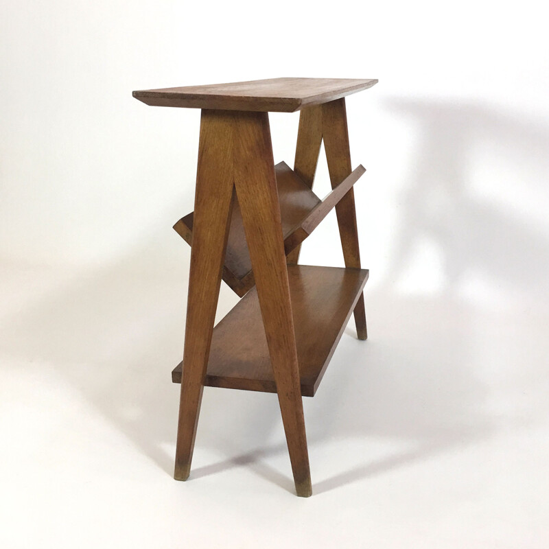 Oak side table with a magazine rack and a shelf - 1950s