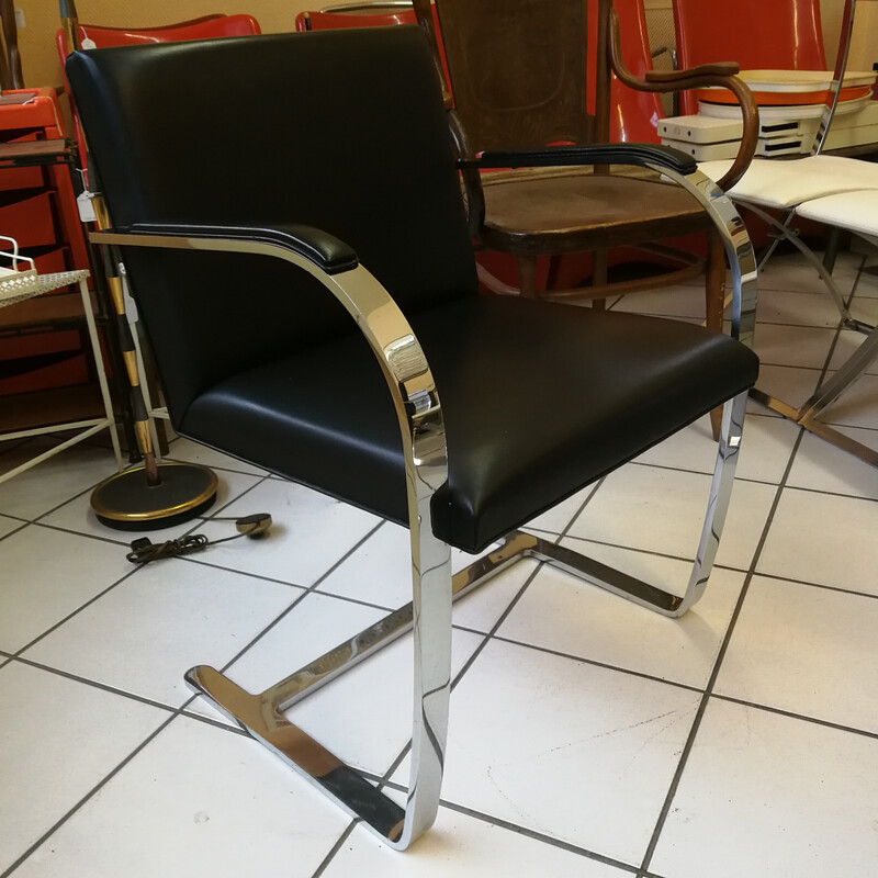 Vintage Sessel "Brno" aus schwarzem Leder von Knoll