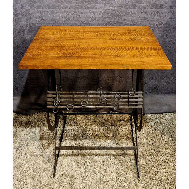 Tavolino vintage in ferro battuto e noce chiaro