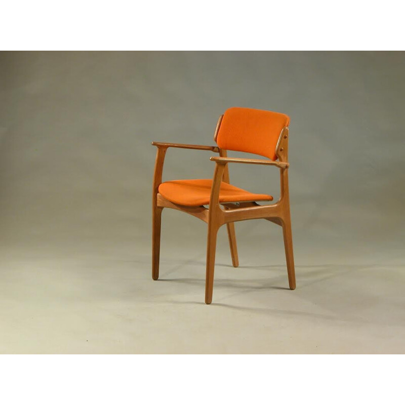 Model 50 armchair in oak by Erik Buch for Odense Maskinsnedkeri - 1970s 