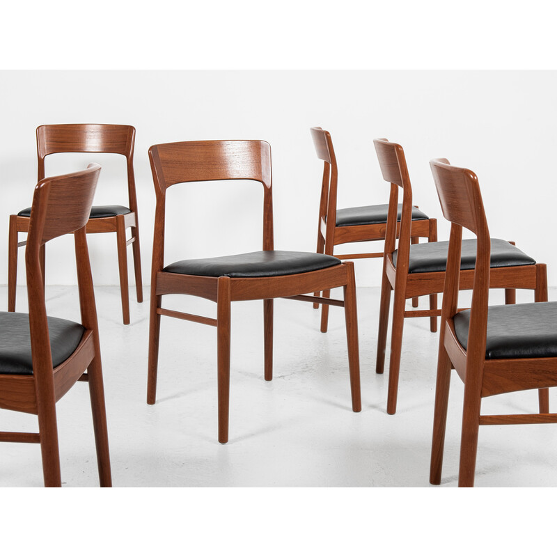 Ensemble de 6 chaises vintage en teck et skaï noir par Henning Kjaernulf pour Korup Stolefabrik