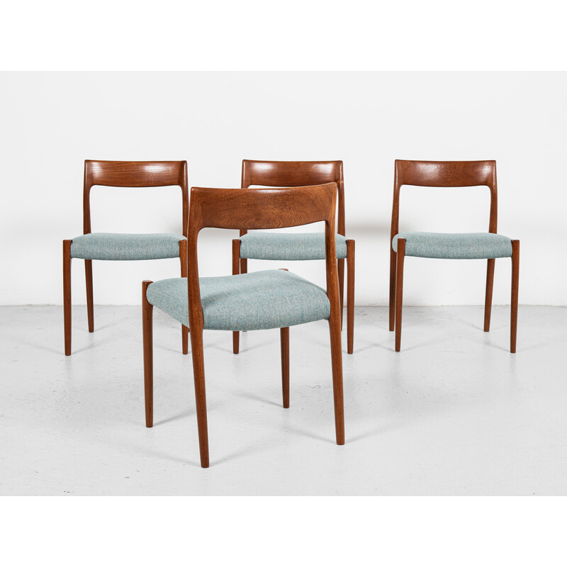 Set van 4 mid century Deense stoelen in teak en stof model 77 van Niels Otto Møller