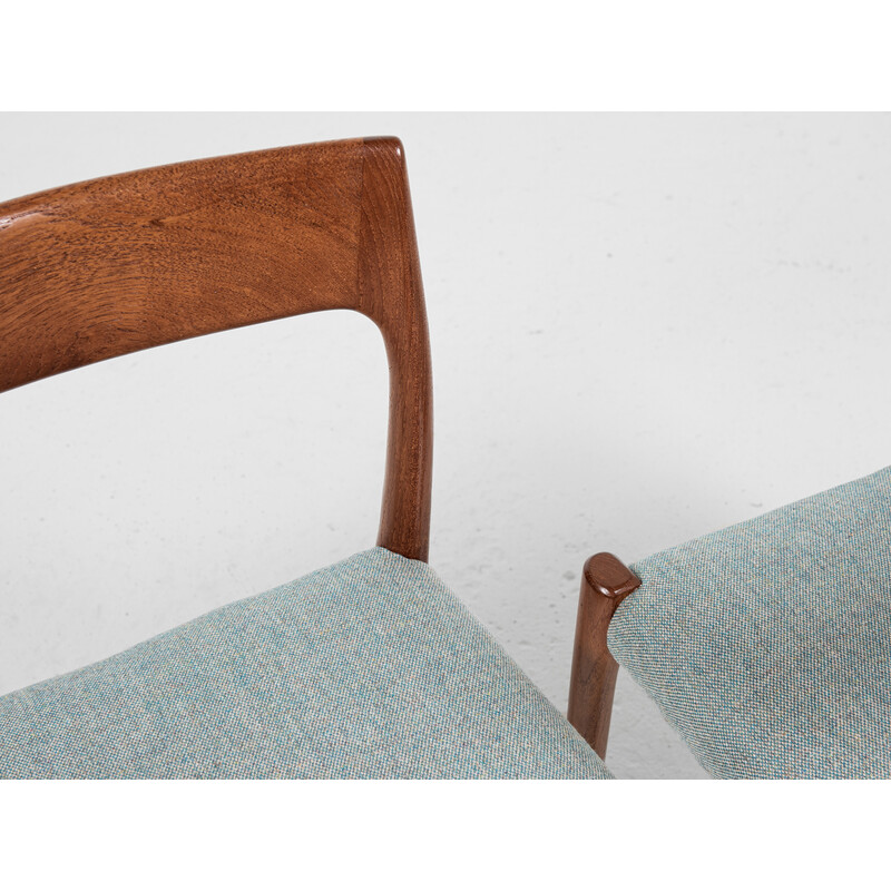Conjunto de 4 cadeiras dinamarquesas de meados do século XX em teca e tecido, modelo 77 de Niels Otto Møller