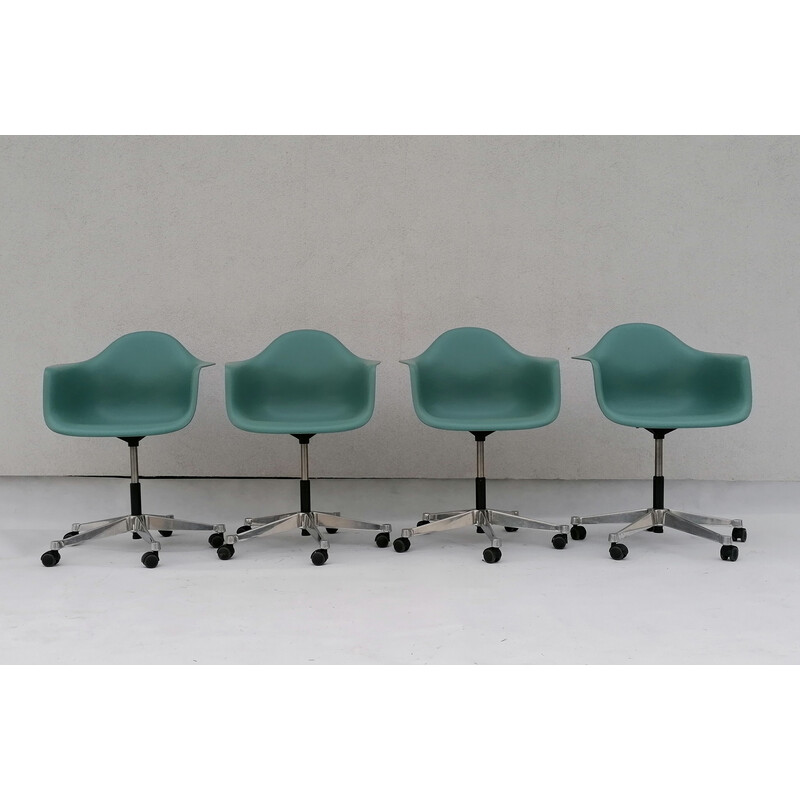 Set of 4 vintage plastic Pacc chairs by Charles and Ray Eames for Vitra, 2000