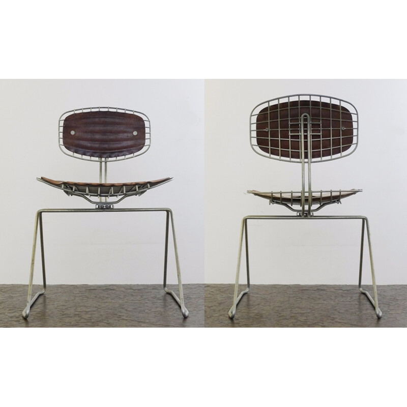 Paire de chaises en métal et cuir par Michel Cadestin et George Laurent - 1970