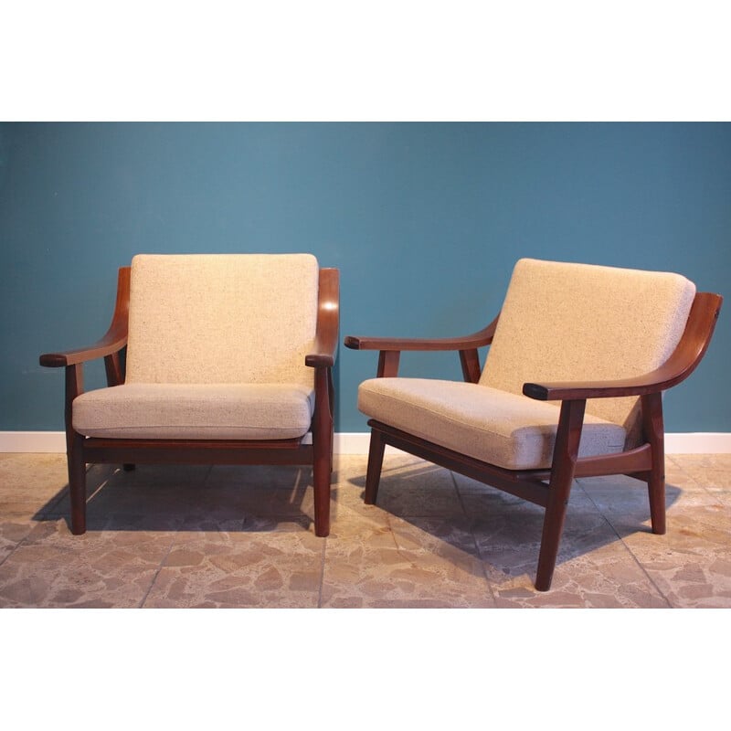 Pair of oak GE530 chairs by Hans J. Wegner for GETAMA - 1970s