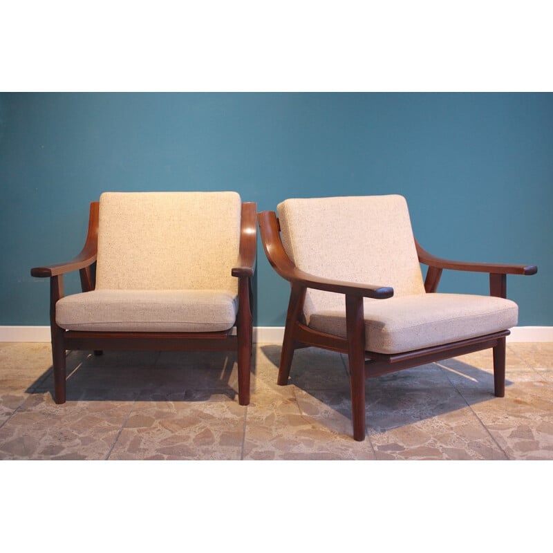 Pair of oak GE530 chairs by Hans J. Wegner for GETAMA - 1970s