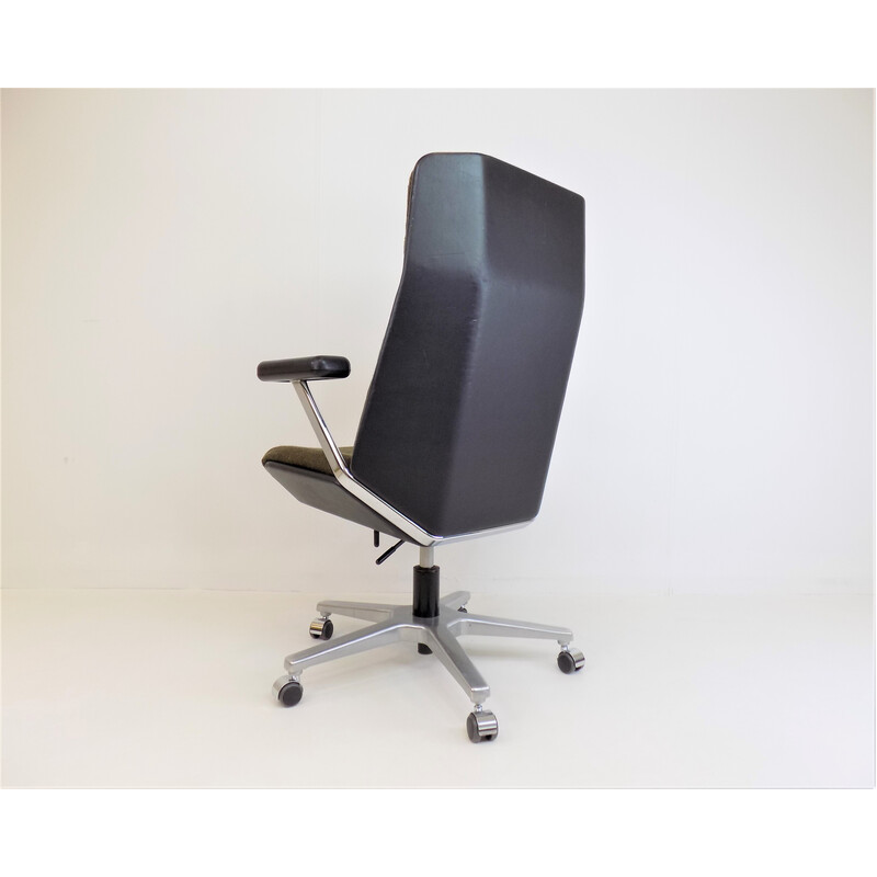 Vintage 7113 office armchair by Stoll Giroflex