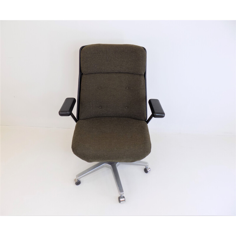 Vintage 7113 office armchair by Stoll Giroflex