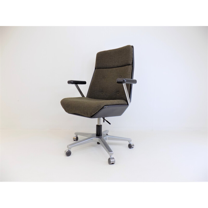 Vintage 7113 office armchair by Stoll Giroflex