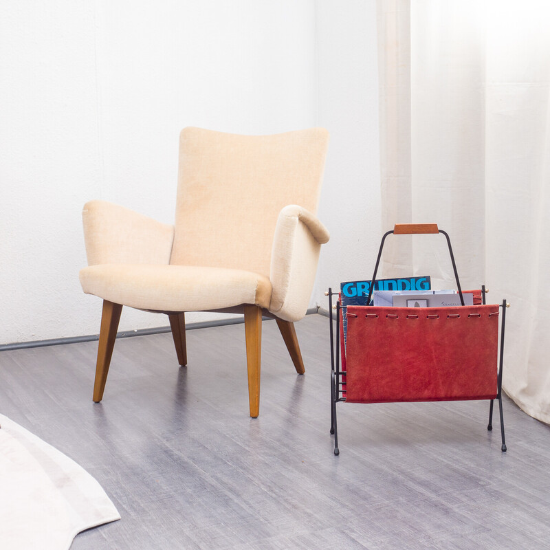 Mid century magazine rack in leather and black metal