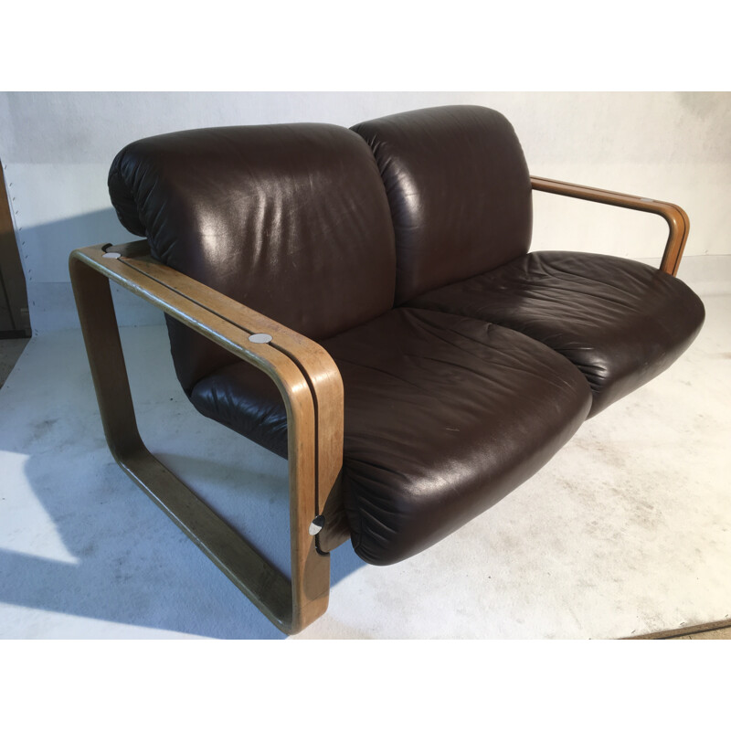 Sofá de 2 plazas Giroflex de cuero marrón y madera - 1970