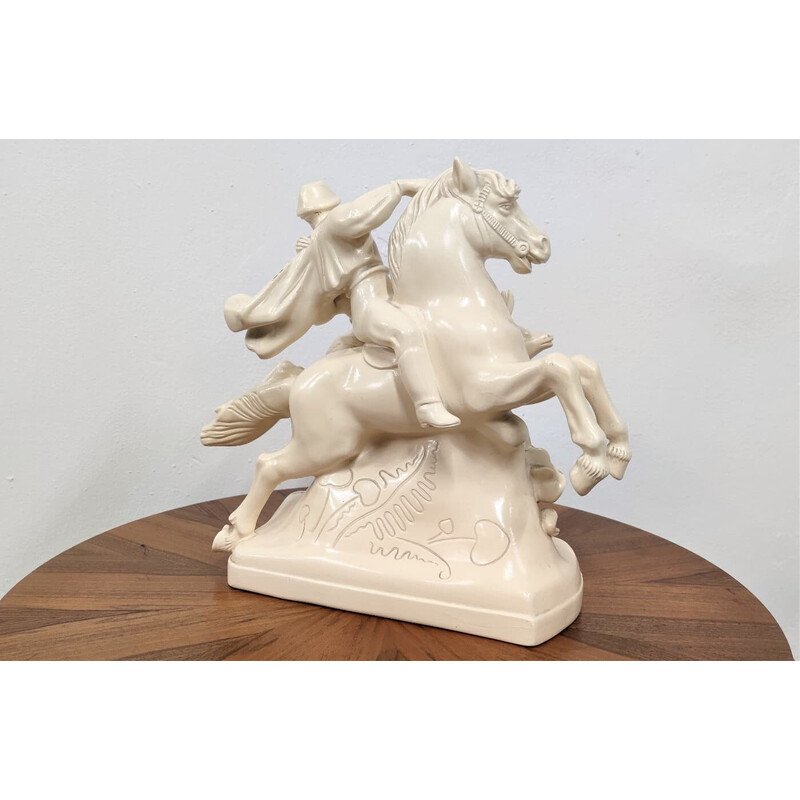 Estatueta de cerâmica vintage de um cavalo e amantes, Checoslováquia